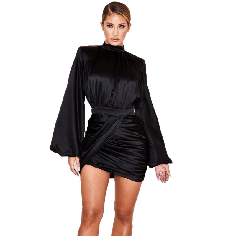 Rochie uni cu mâneci lante, guler înalt, talie înaltă, detalii patchwork colaj, culoare uni, mâneci lungi