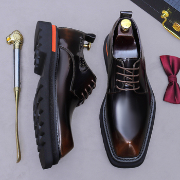 Vyriški Derby bateliai, viršus iš pirmojo sluoksnio karvės odos, deimantinė nosis, 3-5 cm pakeltas kulnas, gumos putų padas, kvėpuojantys