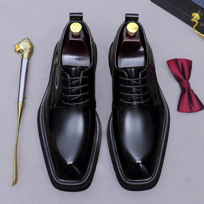 Vyriški Derby bateliai, viršus iš pirmojo sluoksnio karvės odos, deimantinė nosis, 3-5 cm pakeltas kulnas, gumos putų padas, kvėpuojantys