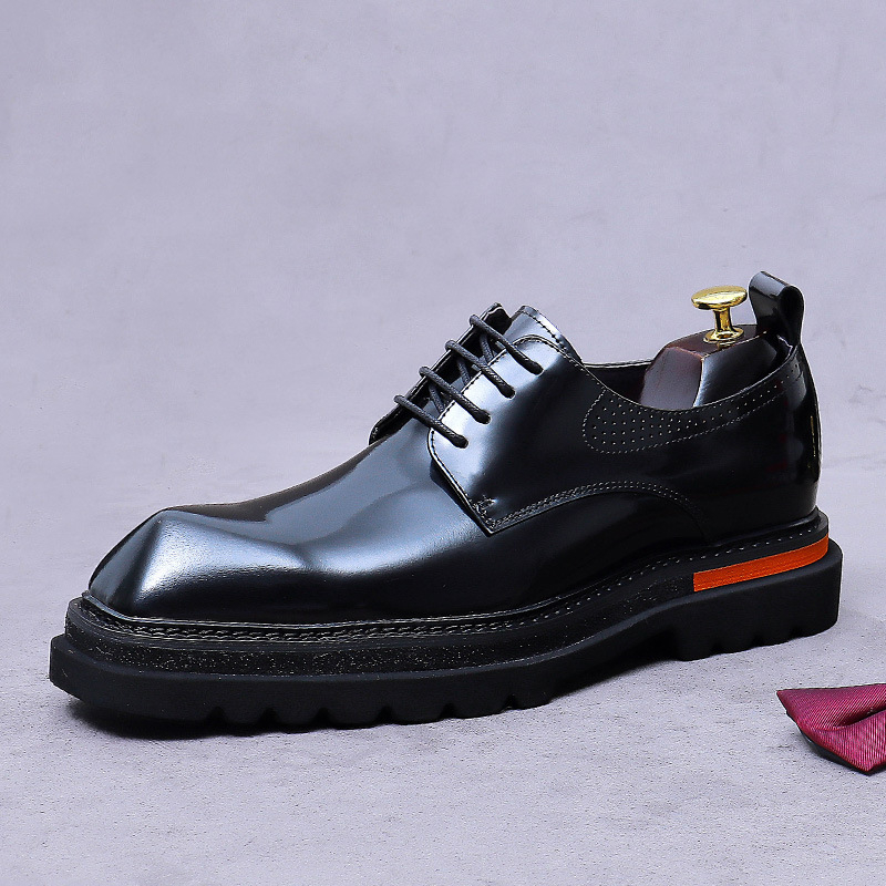 Vyriški Derby bateliai, viršus iš pirmojo sluoksnio karvės odos, deimantinė nosis, 3-5 cm pakeltas kulnas, gumos putų padas, kvėpuojantys