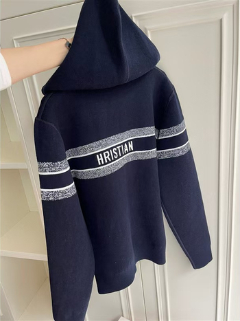 Pălton-cardigan reversibil cu glugă din lână și cașmir, monogramă floral vintage, lână 95%+, cașmir <30%, iarnă 2024