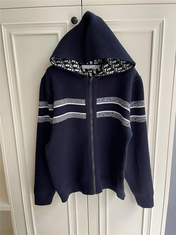 Pălton-cardigan reversibil cu glugă din lână și cașmir, monogramă floral vintage, lână 95%+, cașmir <30%, iarnă 2024