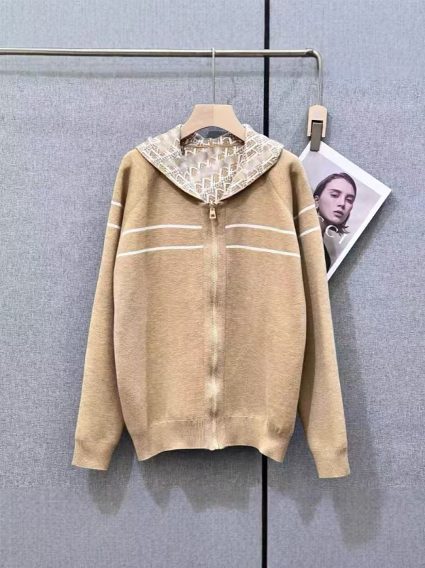 Pălton-cardigan reversibil cu glugă din lână și cașmir, monogramă floral vintage, lână 95%+, cașmir <30%, iarnă 2024