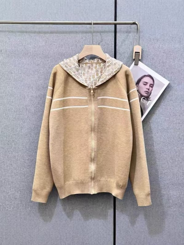 Pălton-cardigan reversibil cu glugă din lână și cașmir, monogramă floral vintage, lână 95%+, cașmir <30%, iarnă 2024