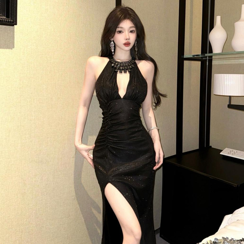 Ruha, ujjatlan, kerek nyakú, hosszú hasítékkal, elasztikus poliészter, kollázs/varrás részletek