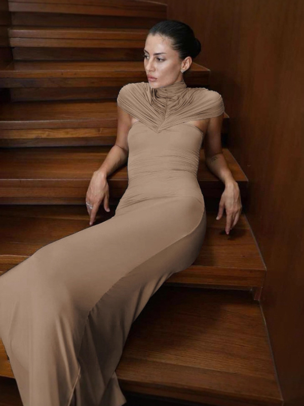 Rochie Milk Silk, croială Slim-Fit, guler înalt, fără mâneci, lungă, detaliu patchwork