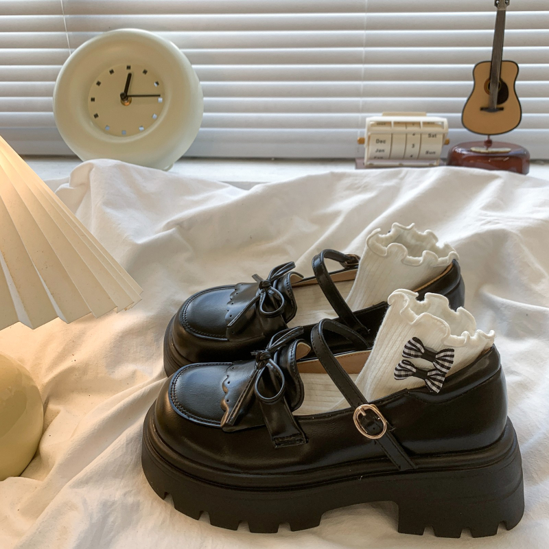 Damske loaferice - Okrugli vrh, PU gornji dio, Gumena potplata, Srednja peta 3-5 cm, Debeli potpetica, Rimski stil