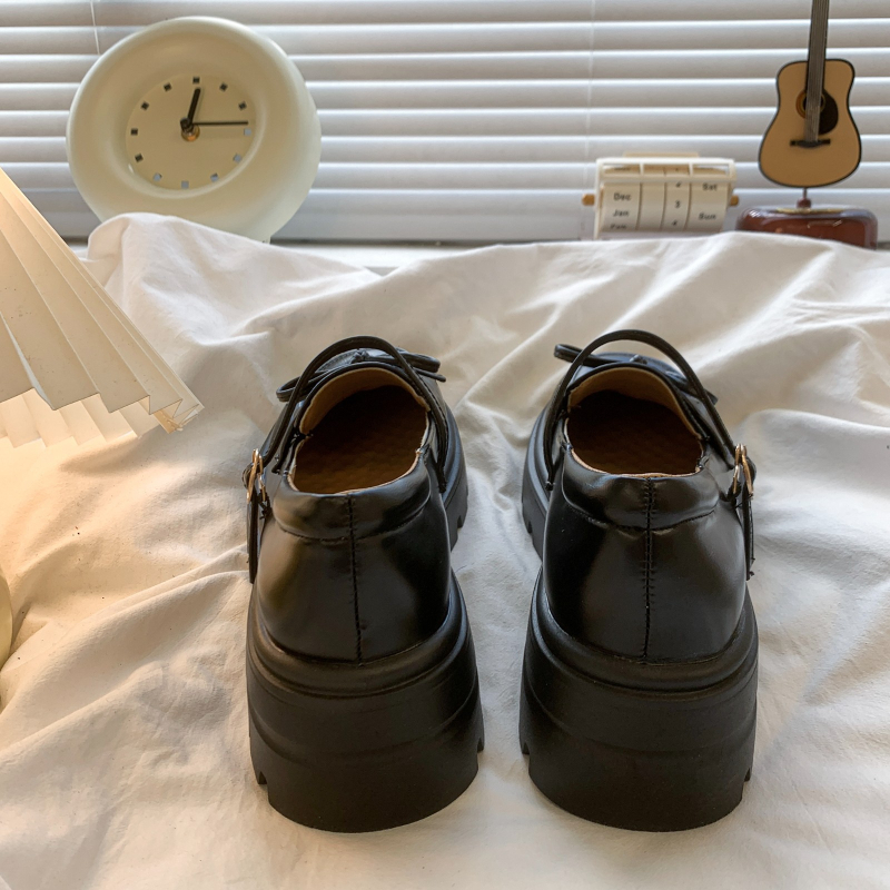 Damske loaferice - Okrugli vrh, PU gornji dio, Gumena potplata, Srednja peta 3-5 cm, Debeli potpetica, Rimski stil