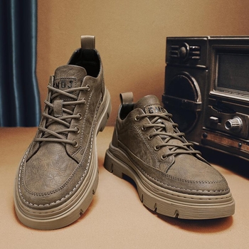 Vyriniai PU odos botai, žemo aukščio, kvėpuojantys, neslidūs, 1-3 cm kulnas, siūtas padas