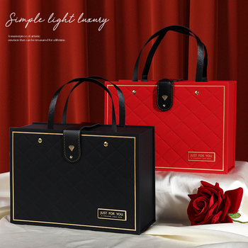 Dovanų dėžutė papuošalams ir makiažui su UV spausdinimu ant pilko popieriaus, Haolan Packaging, produkto kodas 01, kilmė Hubei Wuhan, nukrypimas 2 mm, licencijuotos privatūs prekiniai ženklai: Taip.