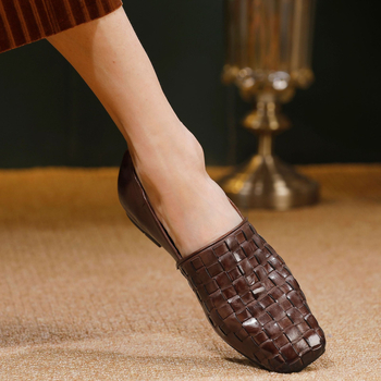 Ženske loafers – Kvadratni vrh, Gornji materijal: koža prvog sloja, Niska peta 1–3 cm, Gumena potplat, Unutarnji materijal: koža goveda