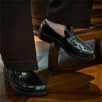 Vyriniai odiniai loaferiai britiško stiliaus, slip-on, apvaliu nosimi, gumos padas, žemas kulnas 1–3 cm