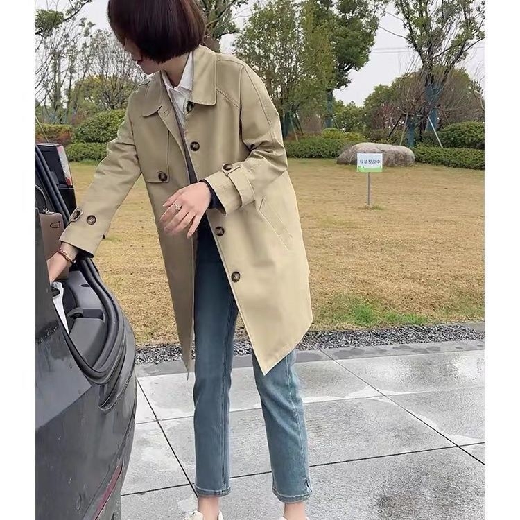 Женско средно дълго ветроустойчиво яке, полиестер-еластанова смес, поло яка, принцес ръкави, еднобортно закопчаване, джобове