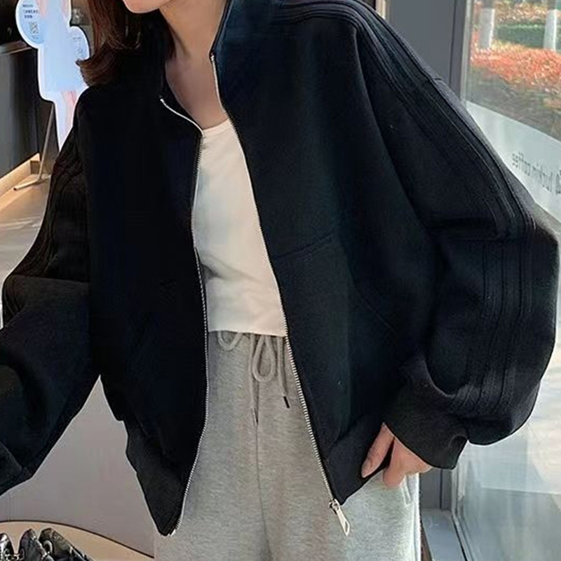 Jachetă sport pentru femei, croială lejeră, poliester, fermoar, guler înalt