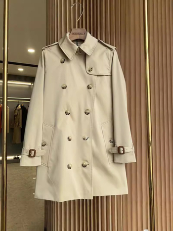 Palton damă din bumbac, croială slim, lungime medie, cu nasturi dubli