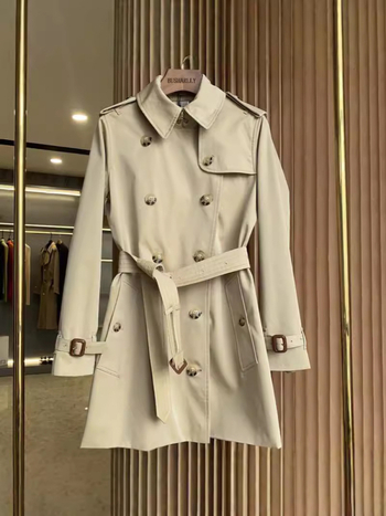 Palton damă din bumbac, croială slim, lungime medie, cu nasturi dubli