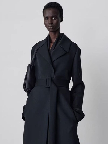 Palton de damă mediu lung cu guler de sacou, curea cu șnur, talie definită, mâneci lungi