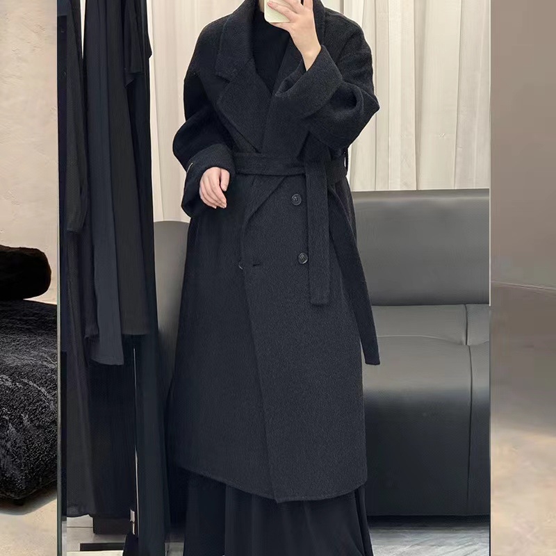 Paltoane lungă din lână pentru femei, guler LAPEL, închidere dublă, mâneci lungi, lână ≥95%, lungime peste 100 cm, lansare toamnă 2024