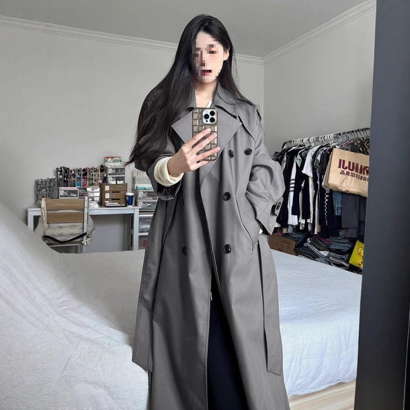 Дамска ветровка с тънък силует, Chenille плат, поло яка, три копчета