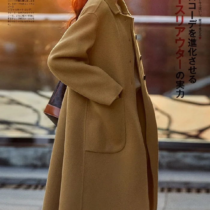 Női vastag poliészter-spandex kabát, középhosszú 65–80 cm, polo gallér, laza szabás, egyrészes csattal záródó