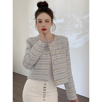 Palton pentru femei în stil Chanel cu nasturi perla – croială slim, guler rotund, mâneci lungi, închidere cu nasturi pe un rând, căptușit