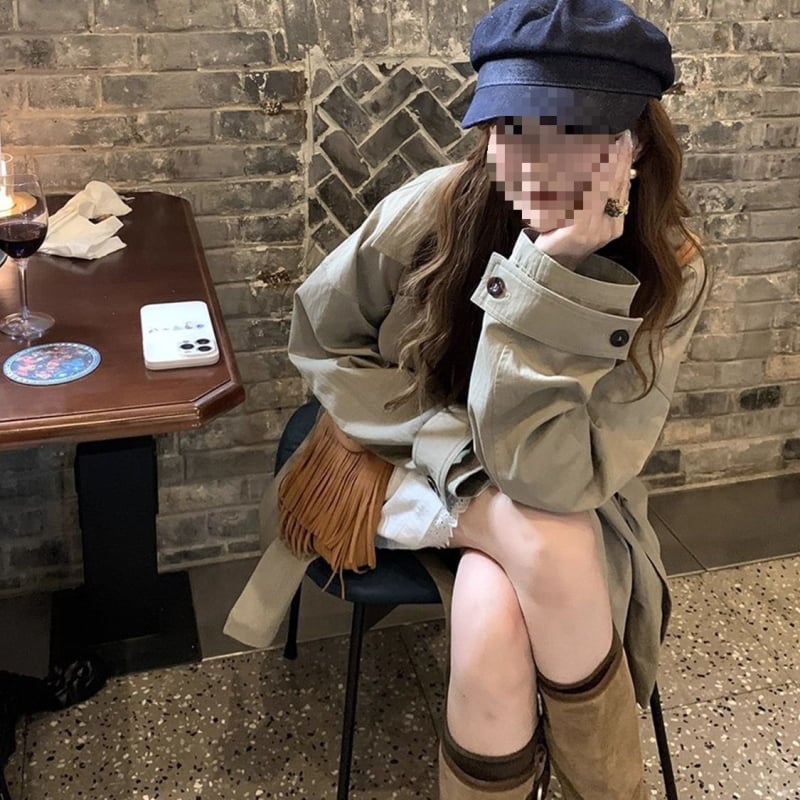 Stredne dlhé vetrovky s A-tvarou siluety, Chenille tkanina, elastan pod 30%, polovične otvorený golier, rukávy typu princezné, pre ženy