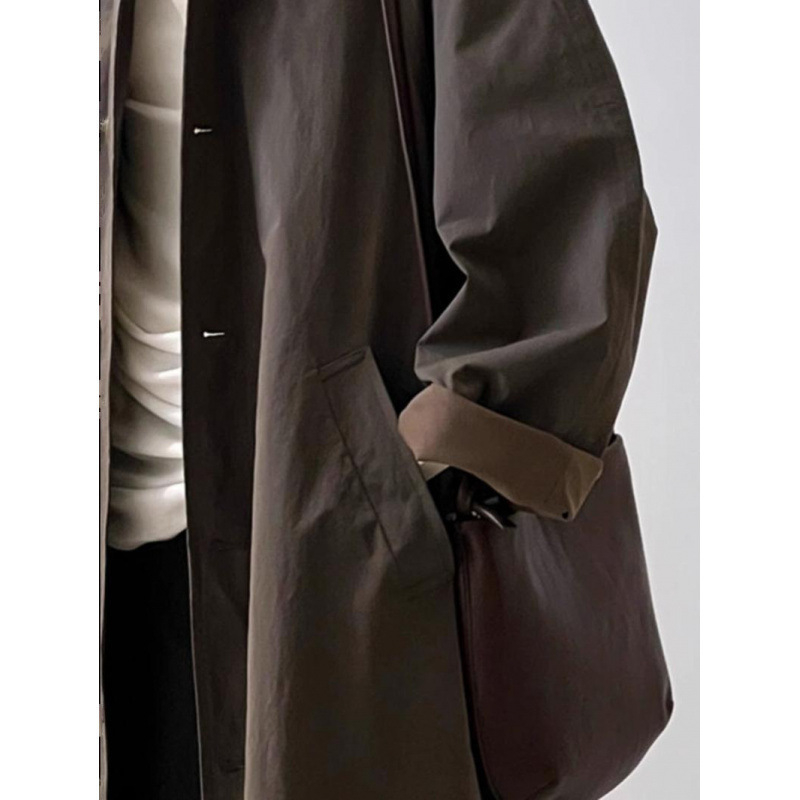 Palton damă windbreaker cu guler rever, croială lungă, lejeră, închidere cu nasturi, poliester