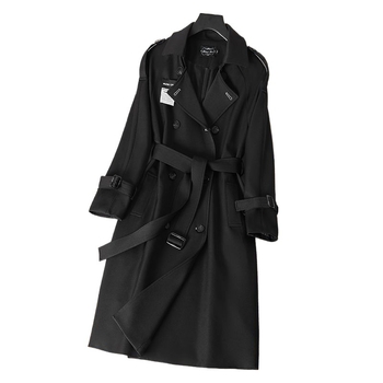 Dámsky vlnený kabát, ultra krátka dĺžka, polootvorený golier, princezné rukávy, zapínanie s diskovou prackou