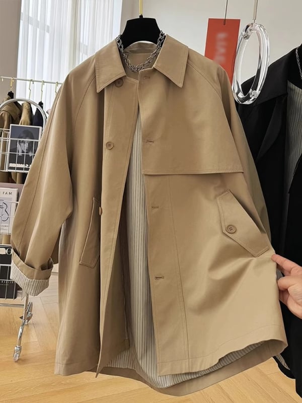 Jachetă scurtă din chenille cu stretch, croială lejeră, guler polo, închidere cu nasturi