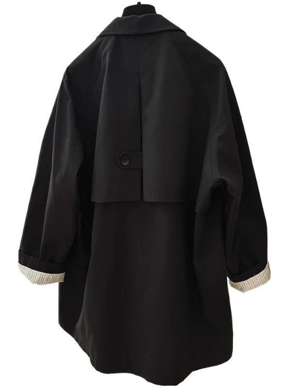 Jachetă scurtă din chenille cu stretch, croială lejeră, guler polo, închidere cu nasturi