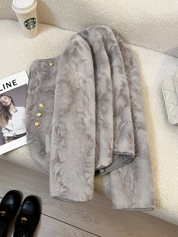 Kabát z polyesteru, voľný strih, dlhé rukávy, okrúhly výstrih