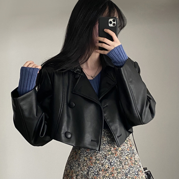 Kaput s patchwork PU rukavima, kratka duljina (40–50 cm), dvostruko kopčanje, ovratnik, korejski stil