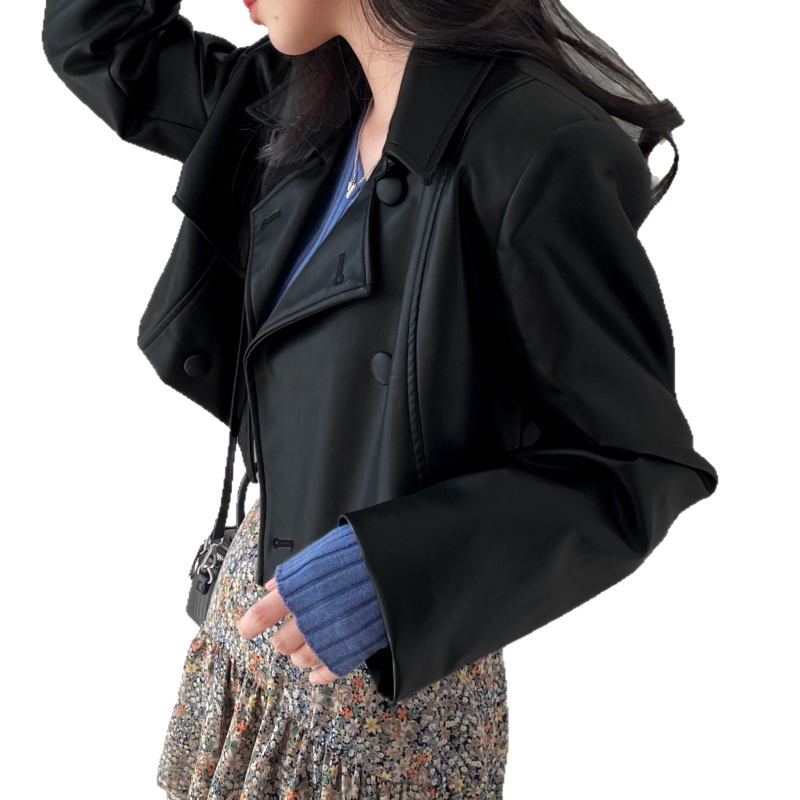 Kaput s patchwork PU rukavima, kratka duljina (40–50 cm), dvostruko kopčanje, ovratnik, korejski stil
