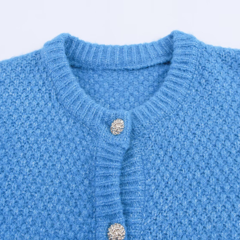 Pletený kabát s patchwork detailom, kruhový výstrih, dlhé rukávy, krátky strih, polyester 70–80%