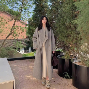 Dámsky kabát z polyestéru 90–95%, 3D vzor, stredná dĺžka 65–80 cm, golier polo, dlhé rukávy