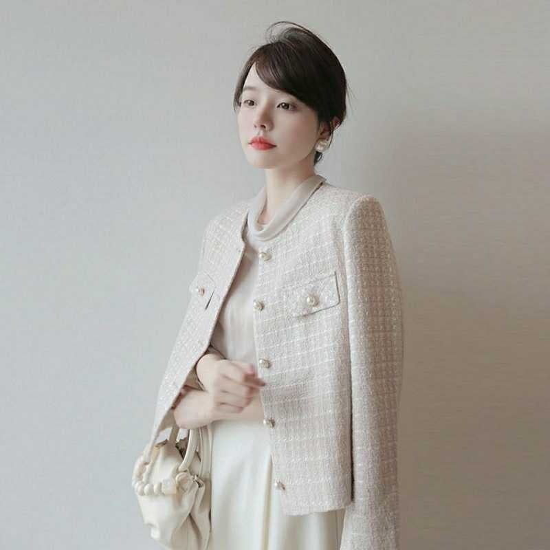 Ženska tweed jakna u Chanel stilu, proljeće-jesen, opuštena, svakodnevna i svestrana, kratka silueta, slatka i chic