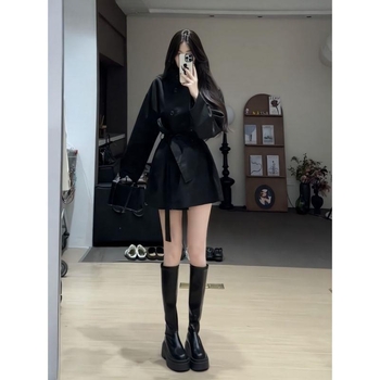 Geacă damă mid-length windbreaker cu guler înalt și șnur – material chenille cu elastan, ușoară, nasturi