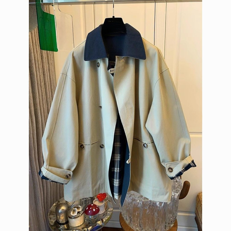 Srednje duga jakna-vetrovka s color-block detaljima u francuskom retro stilu, bez rukava, polo ovratnik, Chenille tkanina s udjelom Spandexa, džepovi.