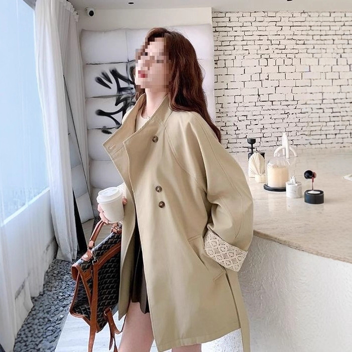 Geacă damă Chenille cu guler înalt, croială în A, mâneci stil prințesă, lungime 50–65 cm, toamnă 2025