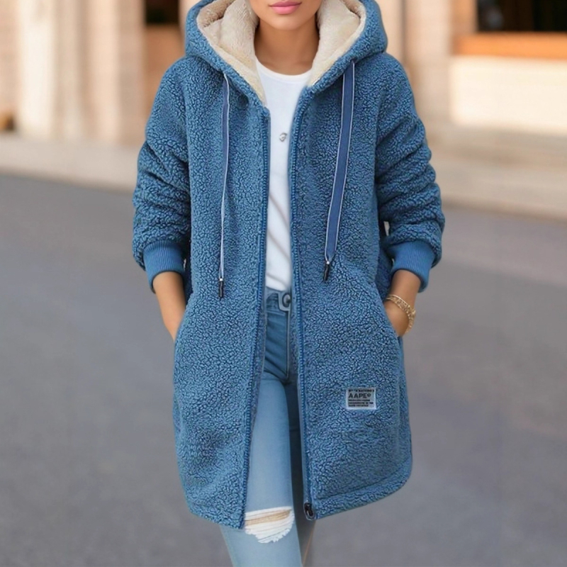 Női báránygyapjú dzseki fleece-beléssel, vastag, középhosszú, kapucnis, hímzett betűkkel és cipzárral