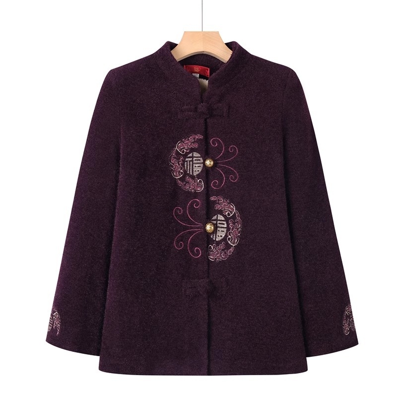 Sieviešu ziemas jaka — pūkaina poliestera tekstūra (>95%), izšūta, japāņu-korejiešu ikdienas stils, garums 50–65 cm, ziema 2025