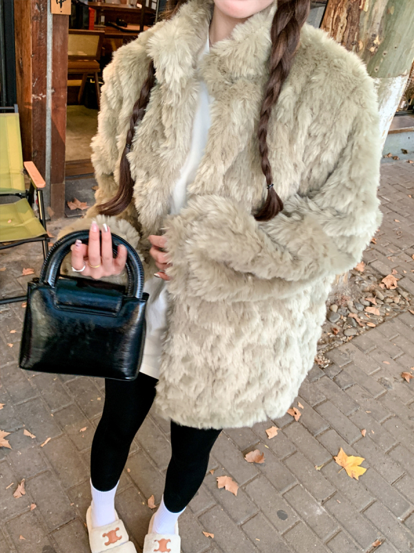 Jakna od umjetnog krzna sa stojećim ovratnikom, srednje duljine, dugi rukavi, korejski casual stil