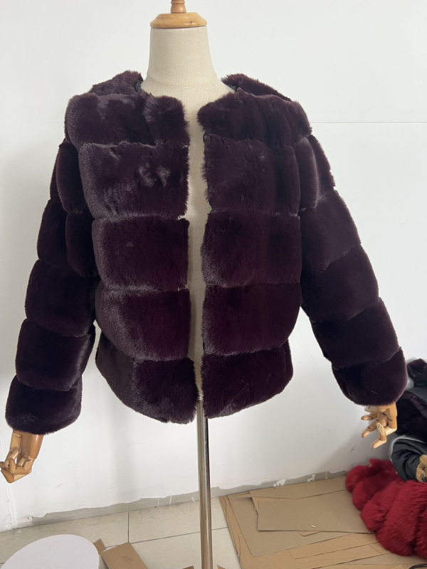 Jakna od umjetnog krzna, bez ovratnika, duge rukave, gradski stil, umjetno krzno i koža