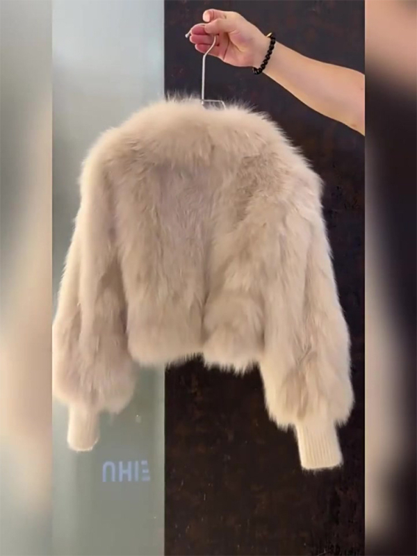 Puhasti kratki krzneni kaput s reverom, krzno lisice i norke