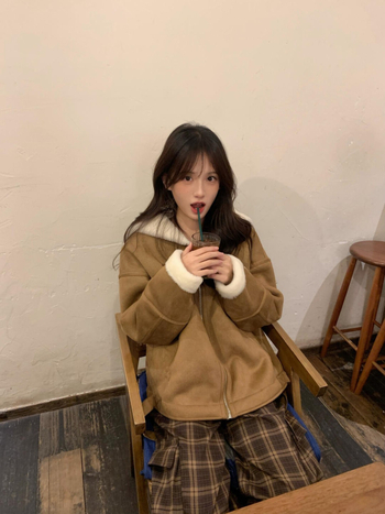 Ženska jakna s umjetnim krznom – All-In-One, jednobojni uzorak, Poliester 70–80%, Srednja debljina, Duljina 50–65 cm, Zip