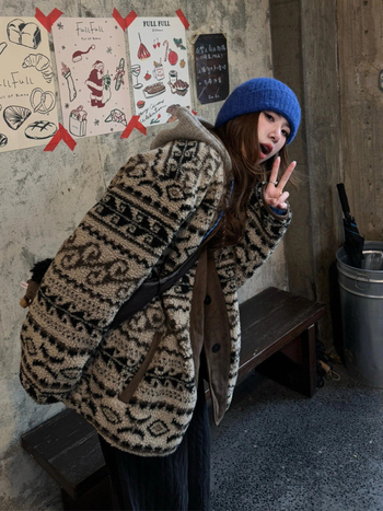Ženski kaput od umjetnog krzna s podstavom od ovčje vune, Paisley patchwork, ulični stil