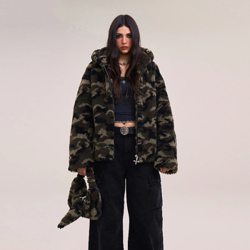 Μπουφάν με κουκούλα από συνθετική γούνα, μακριά μανίκια, ύφασμα πολυεστέρα 95%+, χειμώνας 2025, για ενήλικες γυναίκες