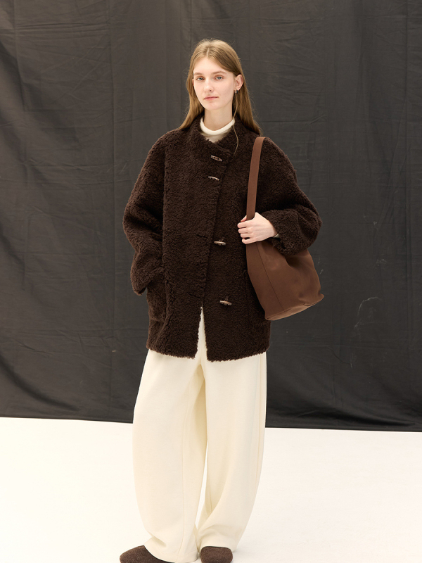 Vuneni kaput 95%+, srednja duljina, dugi rukavi, bez ovratnika, retro stil