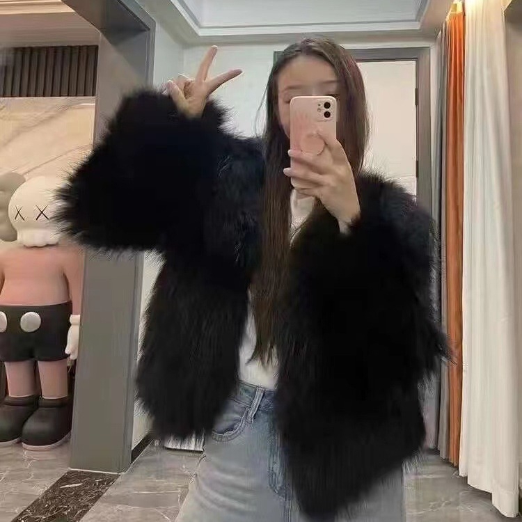 Γνήσιο παλτό από γούνα ρακούν, υφαντή γούνα, γυναικείο, V-λαιμό, μακριά μανίκια, μήκος 50–65 cm, Χειμώνας 2025