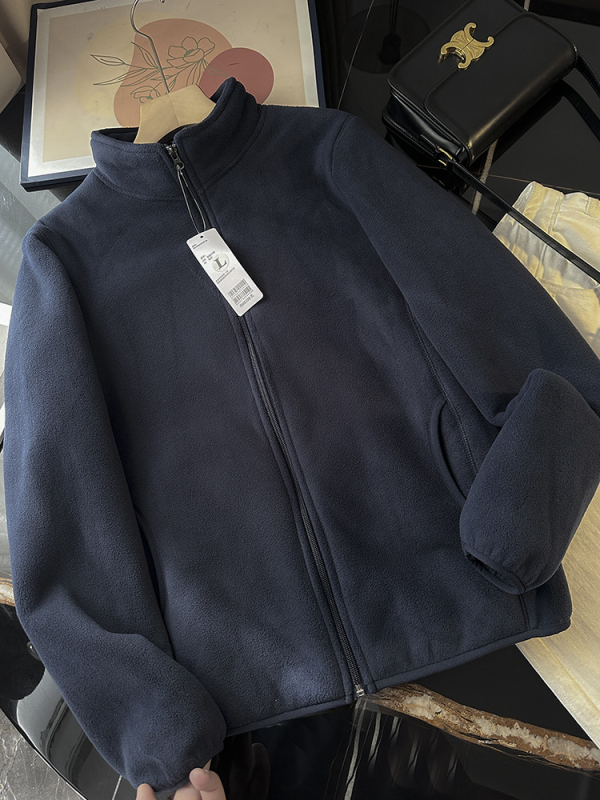 Polár fleece kabát dupla rétegű kivitelben, cipzáros záródás, álló gallér, lazán szabott